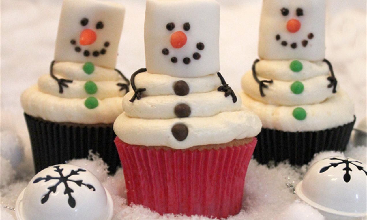 Sneeuwpop cupcake van marsmallows