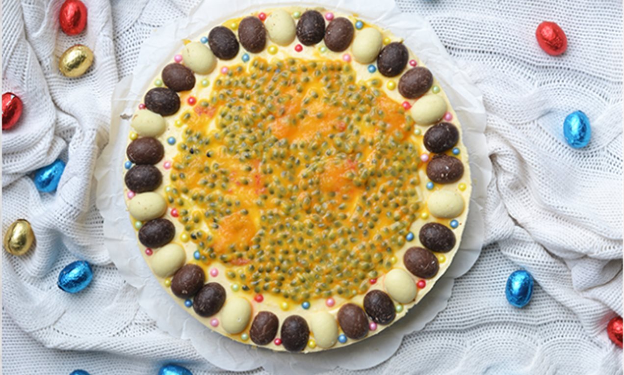 Mango kwarktaart met paaseitjes en passievrucht