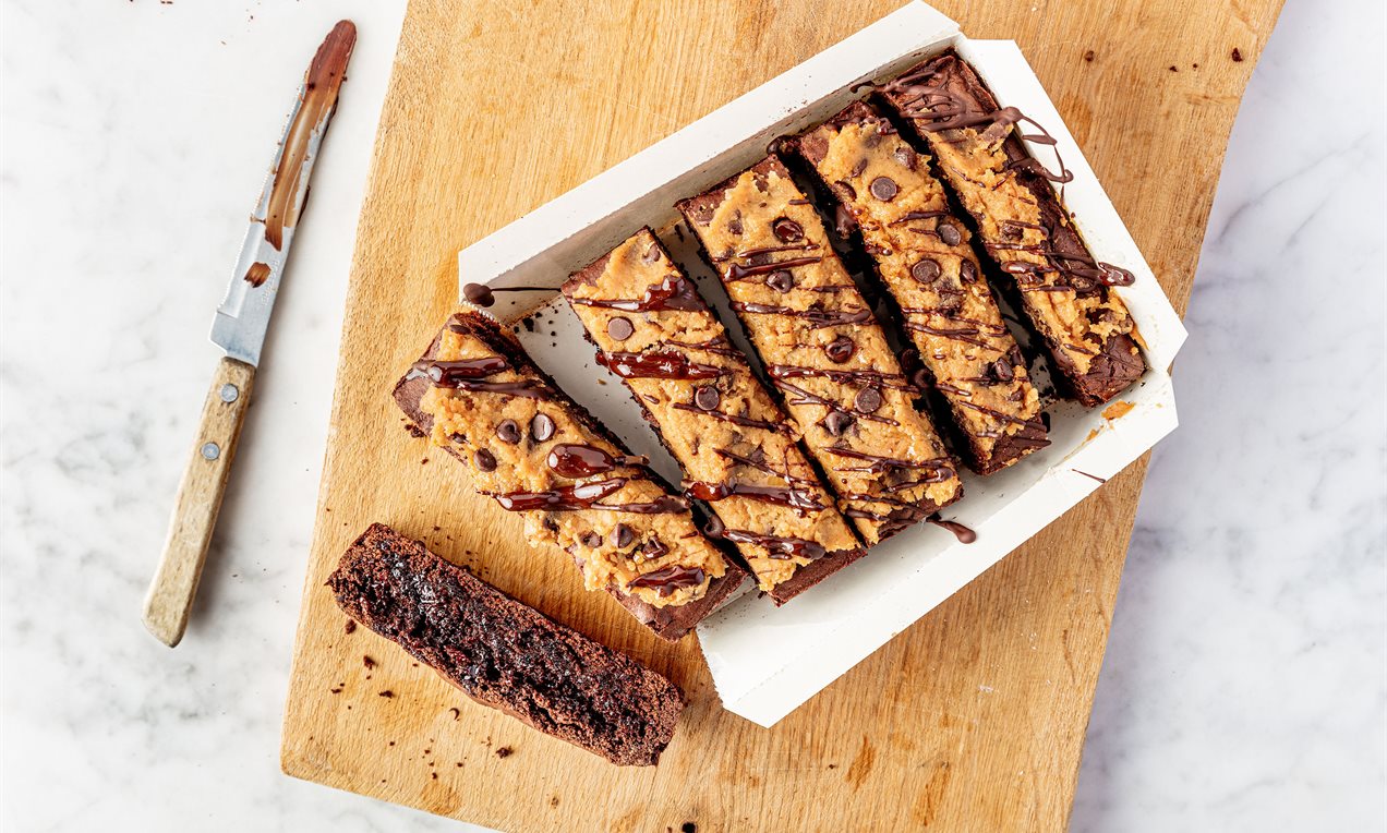 Vegan brownies met cookie dough