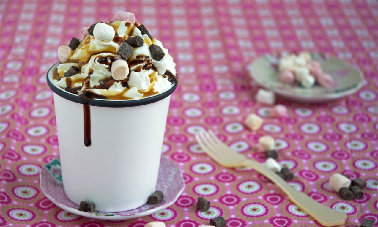 Mug Cake met marshmallows en chocolade